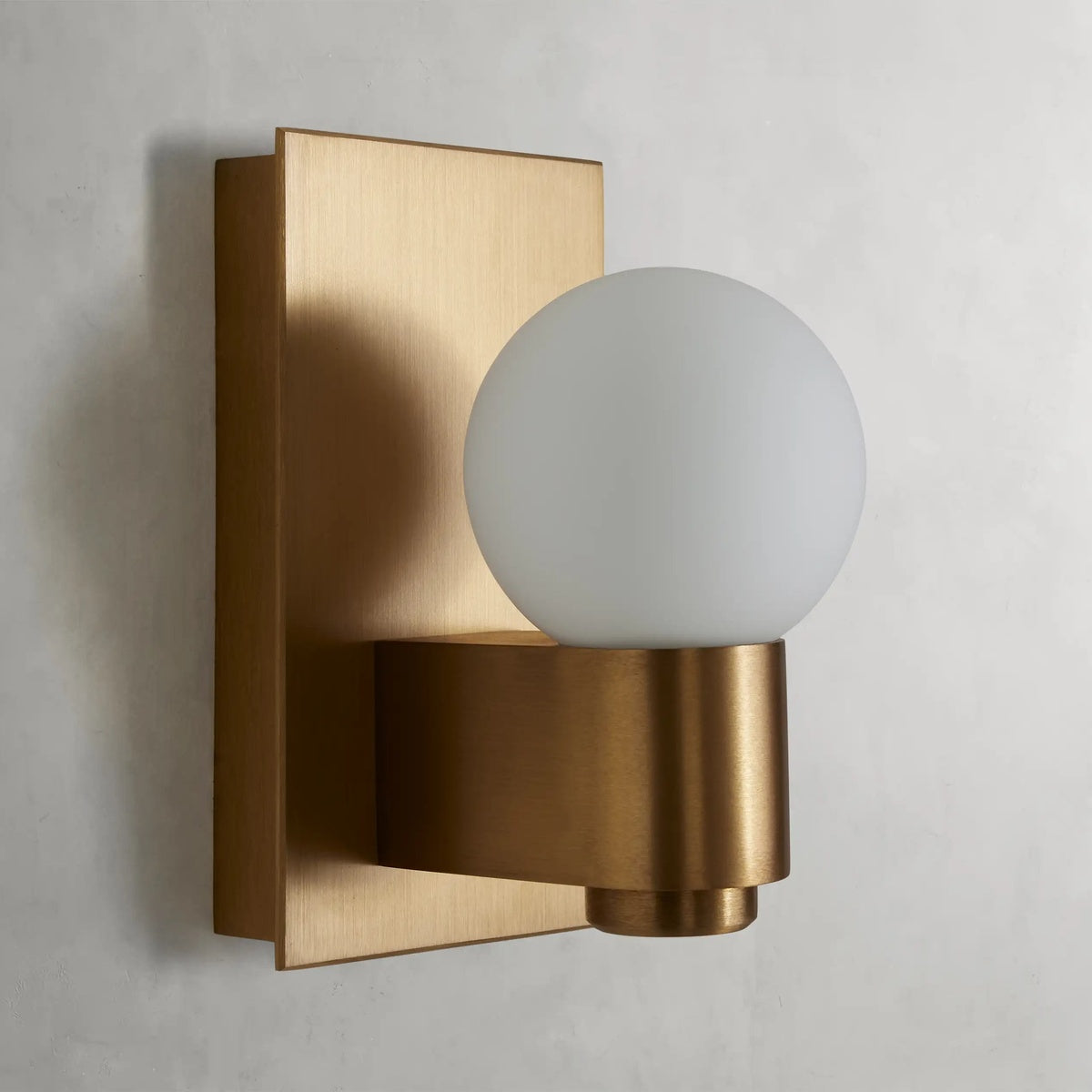 Modern Luxury Casen Sconce