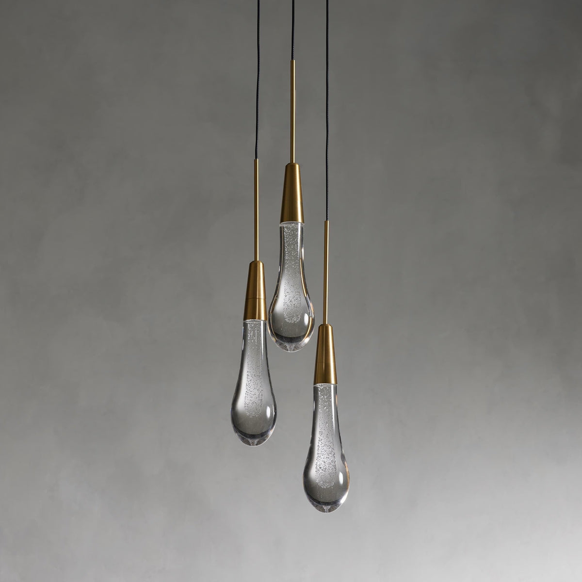 Solitaire Single/3-Light Pendant