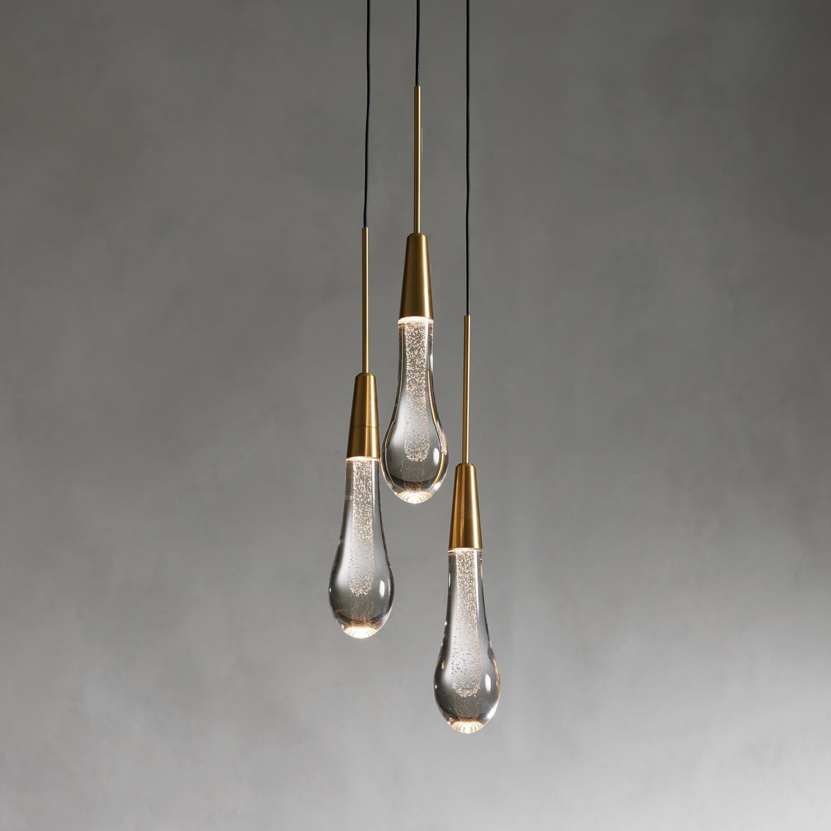 Solitaire Single/3-Light Pendant