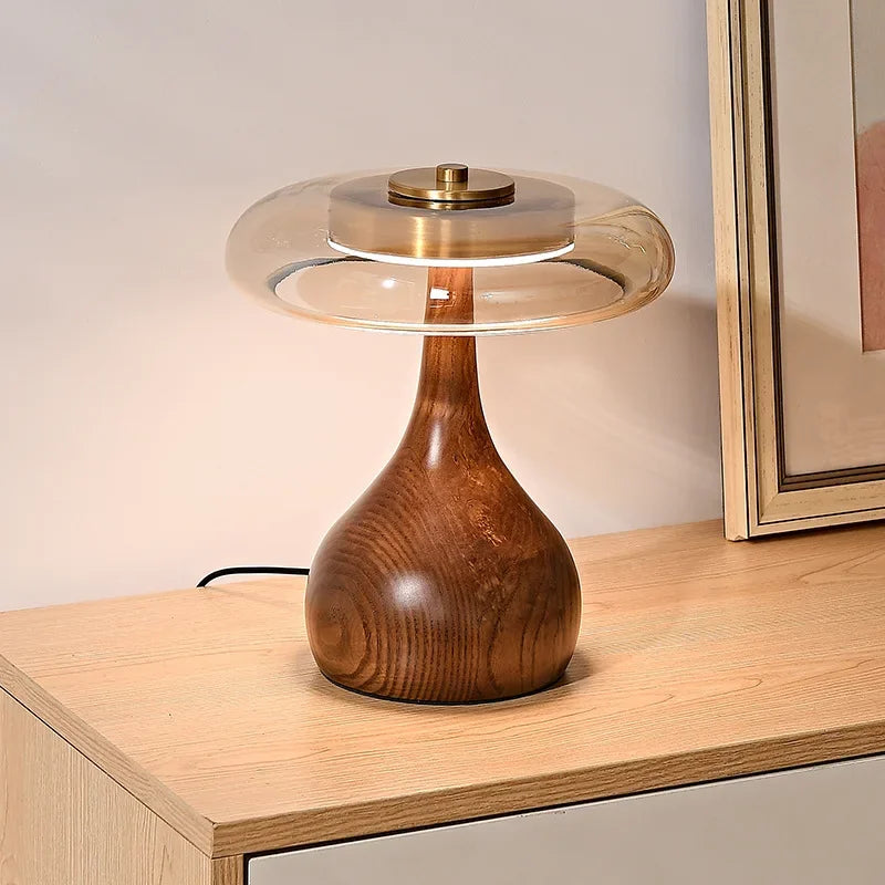 Tacita Brass Table Lamp �� product view 3