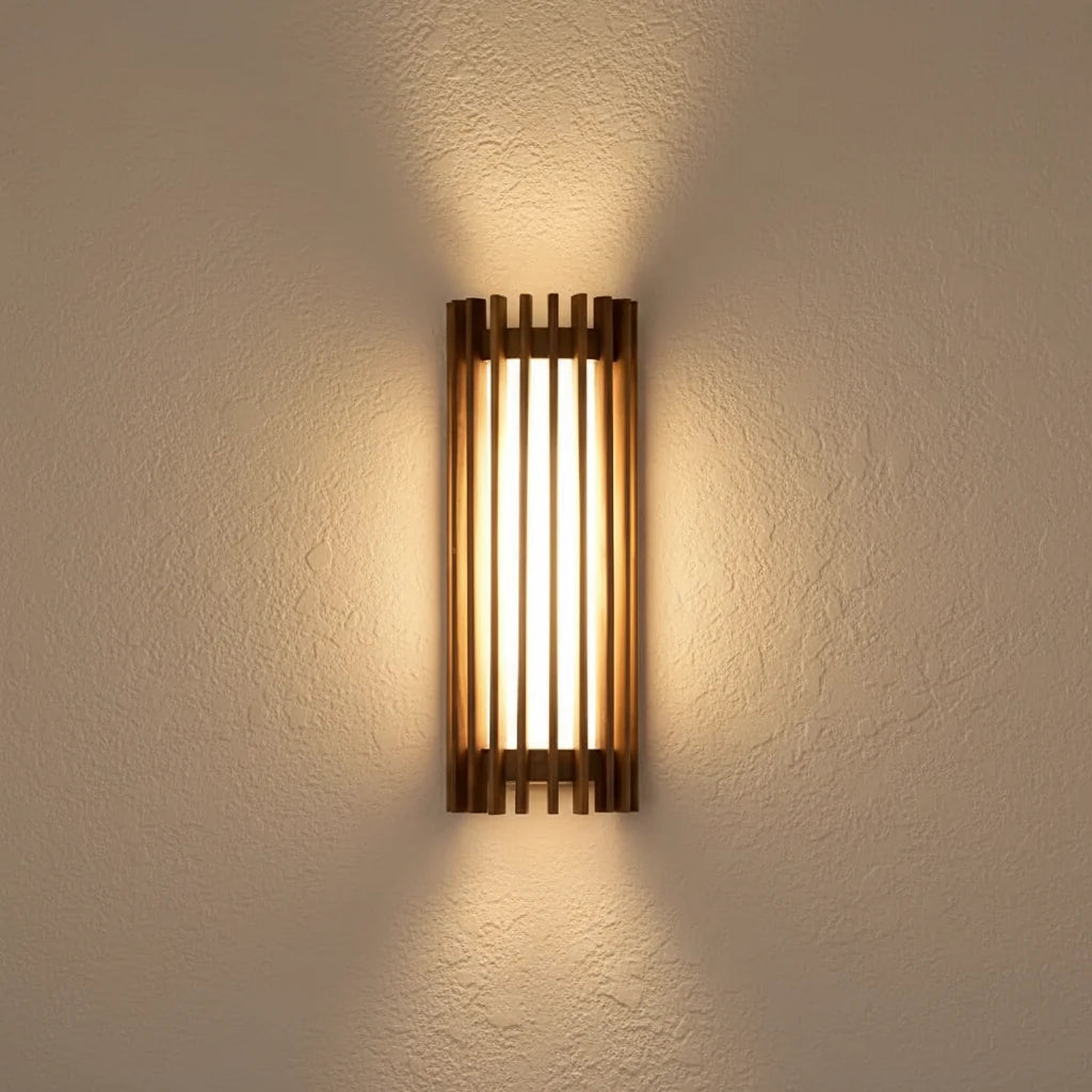 Severa | Wood Wall Sconce