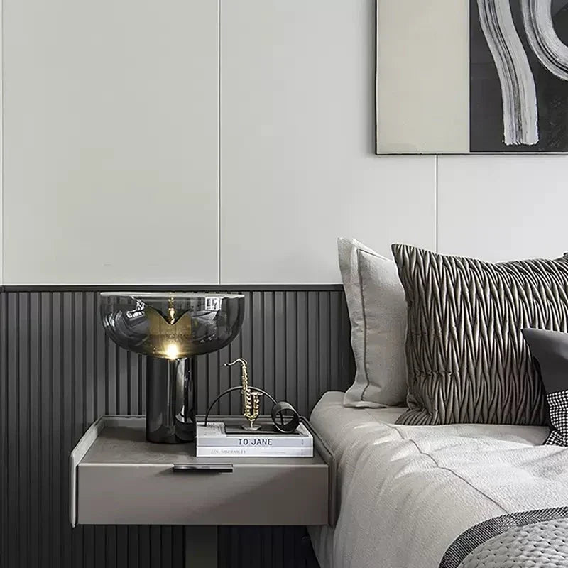 Vitellia | Glass Table Lamp