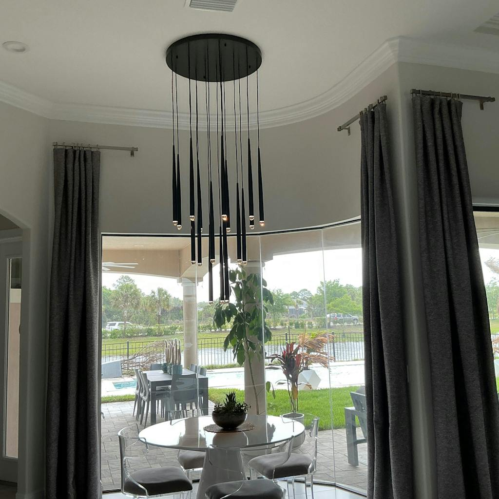 Aquitaine Round Chandelier 30"